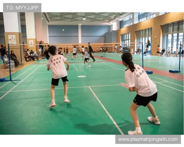 讷河市全民健身羽毛球比赛选手:输赢不重要,赛出水平风采影响身边人 讷河市全民健身羽毛球比赛选手:输赢不重要,赛出水平风采影响身边人